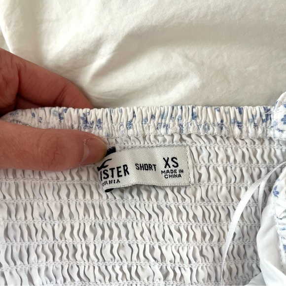 Hollister Tie Strap Sweetheart Blue Floral Mini Dress - Picture 3 of 3